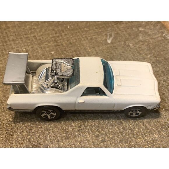 Hot Wheels Lot Of 6 Ferrari/Fire Crew/Corvette/Tacoma/El Camino/Ford coupe - Picture 14 of 16